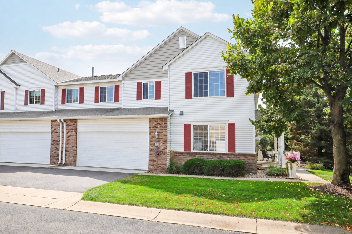 10881 Oak Grove Circle #B, Woodbury, MN 55129 - #1