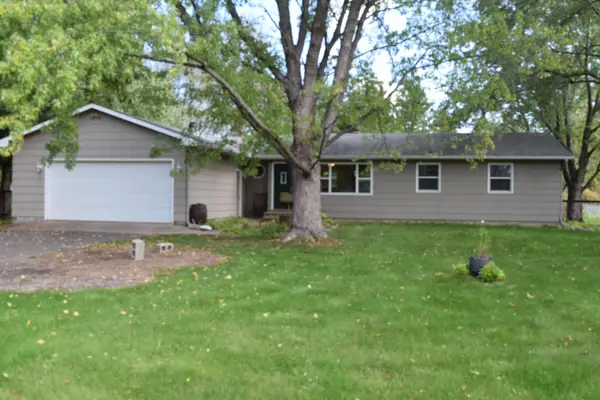 18555 147th Street Nw, Elk River, MN 55330