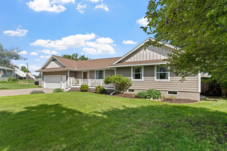 400 Decatur Avenue N, Golden Valley, MN 55427 - #2