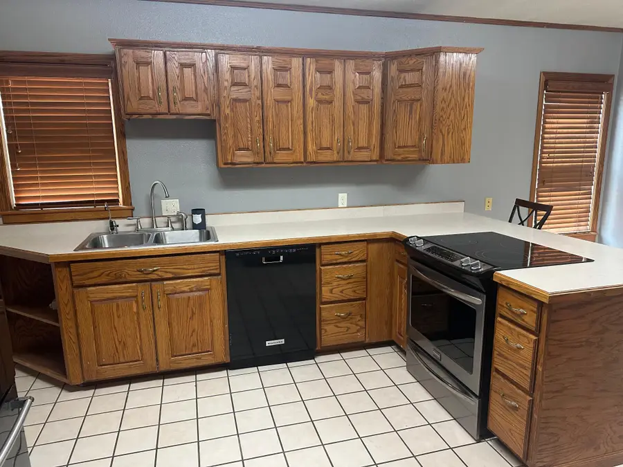 523 Davis Avenue, Westbrook, MN 56183 - #3
