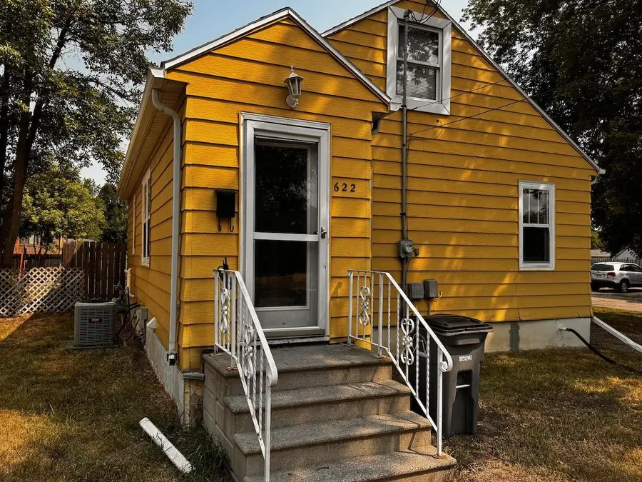 622 9th Street N, Moorhead, MN 56560 - #2
