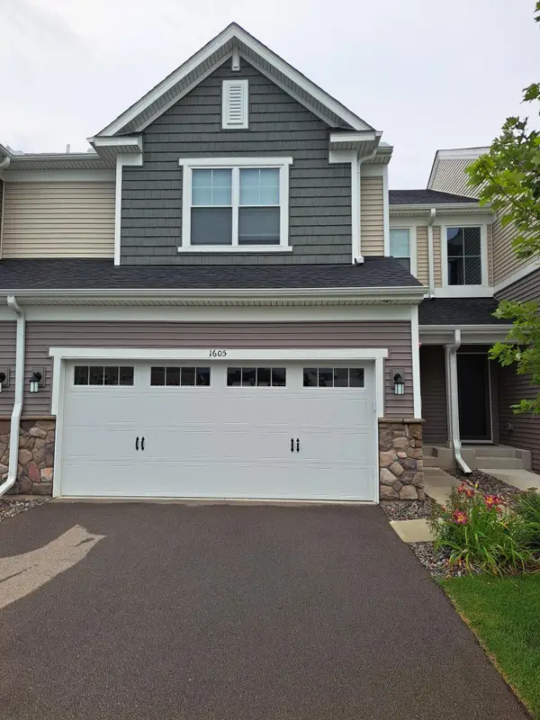 1605 Gable Drive, Carver, MN 55315
