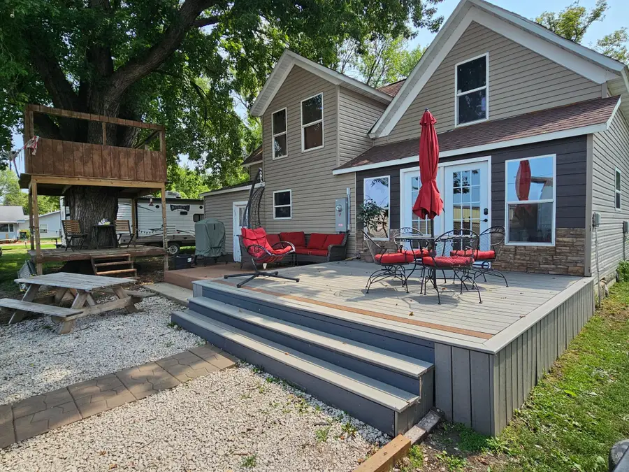 107 2nd Avenue E, Lamberton, MN 56152 - #3