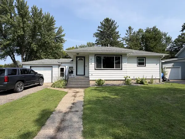 618 N Miller Avenue, Litchfield, MN 55355
