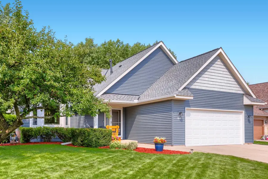 2358 Holly Avenue N, Oakdale, MN 55128 - #2