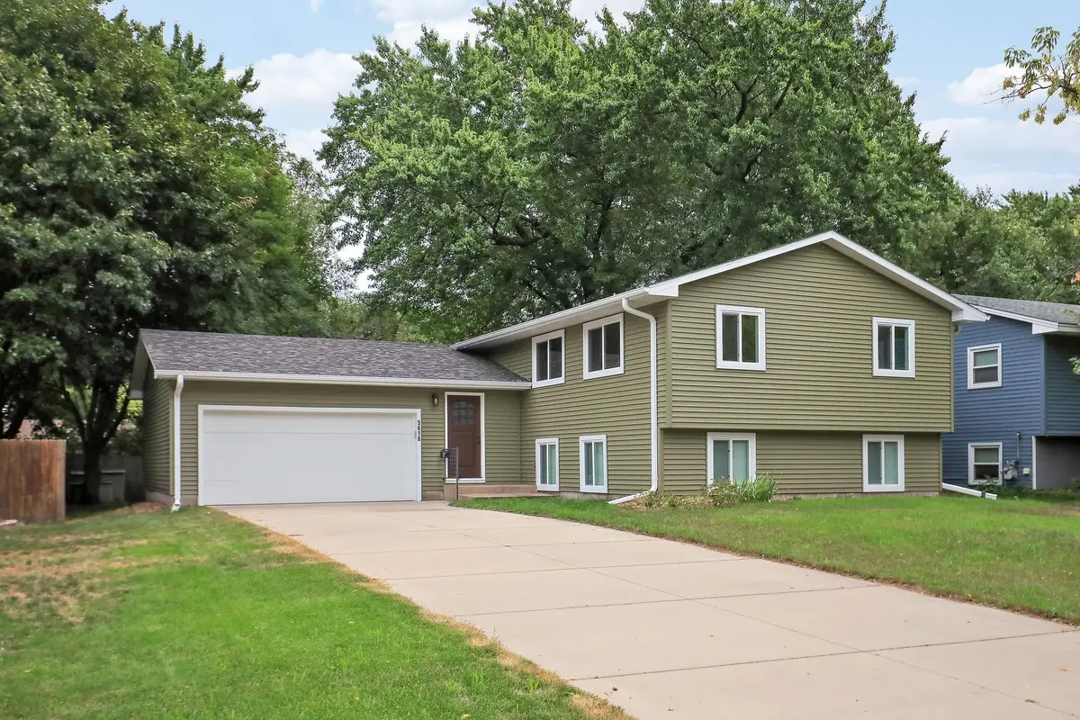 5616 Perry Avenue N, Crystal, MN 55429 - #1