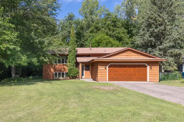135 Pleasant Lane E, Excelsior, MN 55331