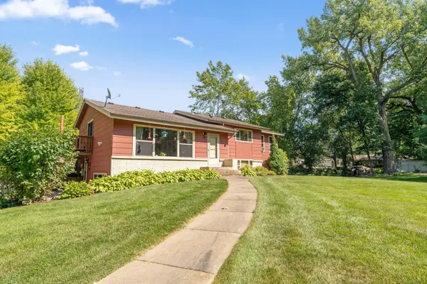 5393 Flagstaff Circle Se, Prior Lake, MN 55372