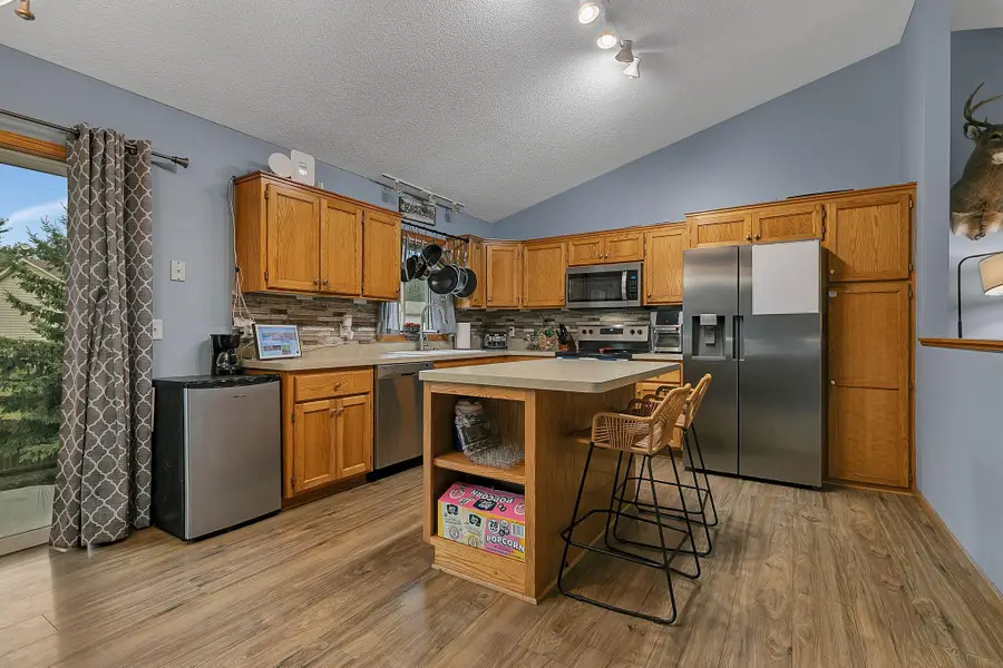 405 12th Avenue Nw, Isanti, MN 55040 - #3