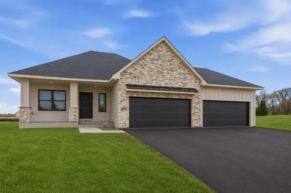 909 Acorn Court, Hudson, WI 54016
