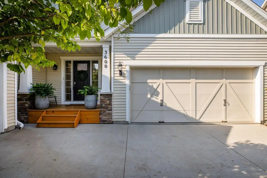 3600 Windmill Curve, Woodbury, MN 55129 - #3