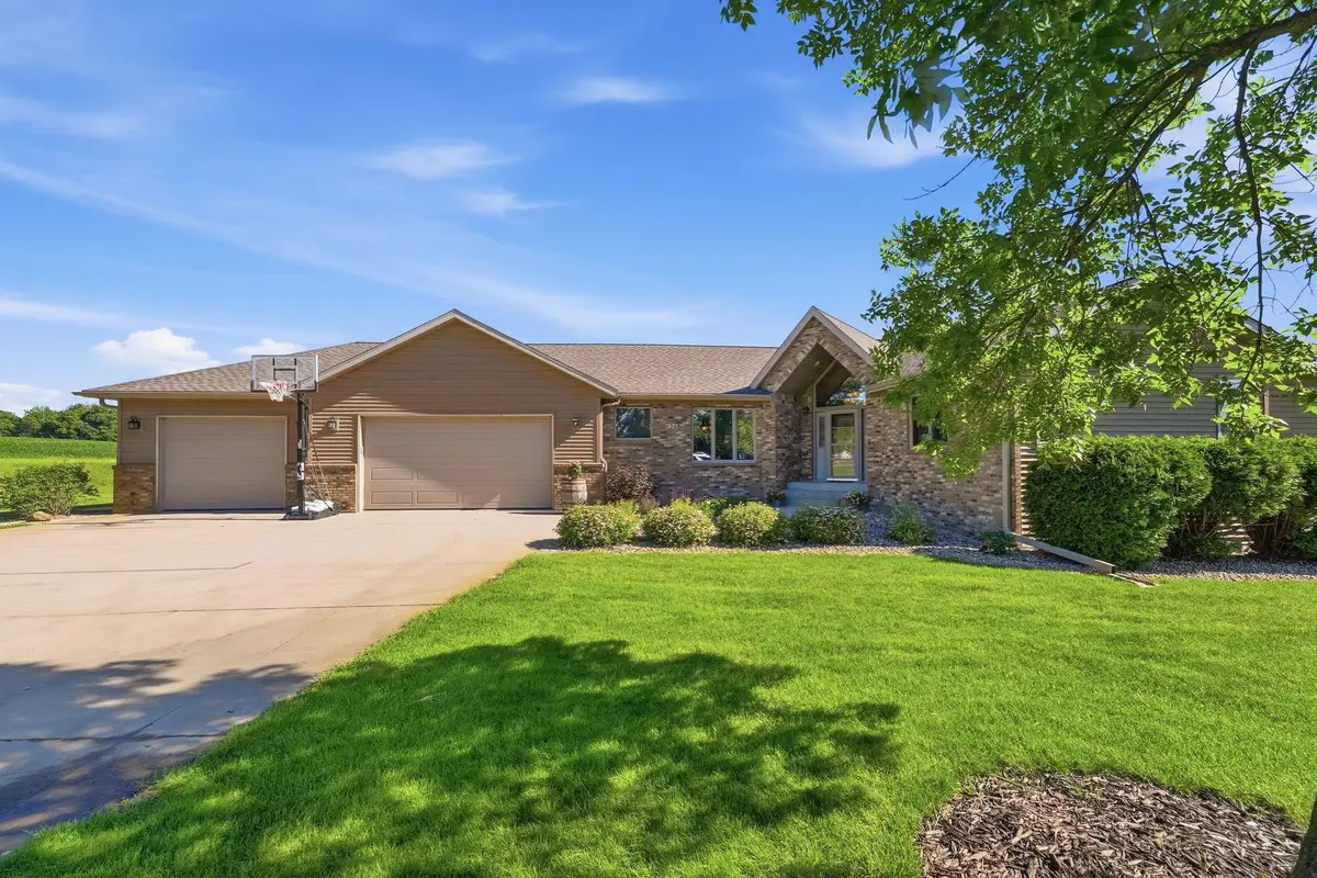 126 57th Avenue Ne, Willmar, MN 56201 - #1