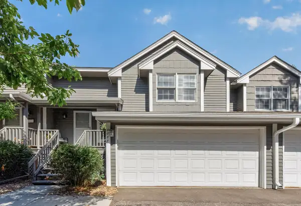 8087 Curtis Lane, Eden Prairie, MN 55347