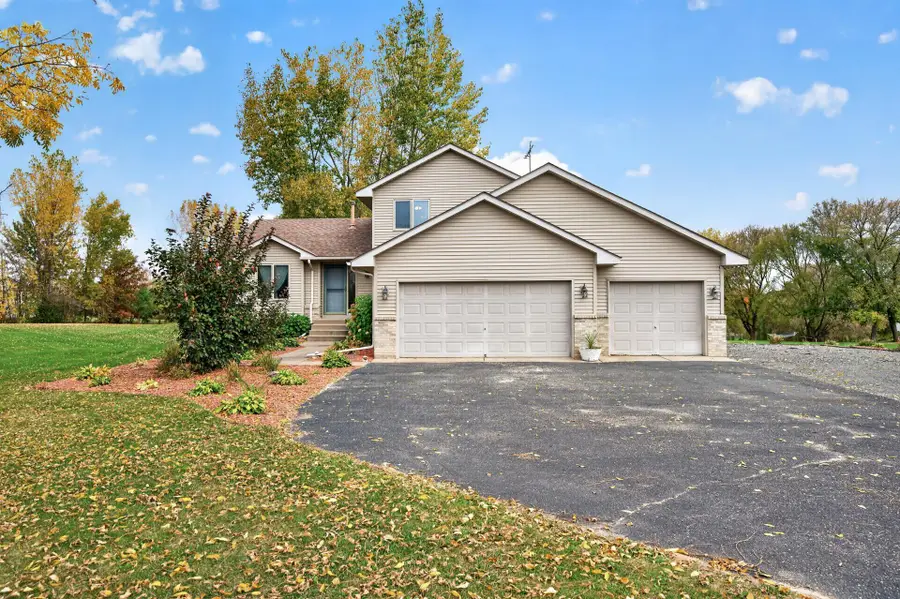 13640 Nester Court, Lindstrom, MN 55045 - #2