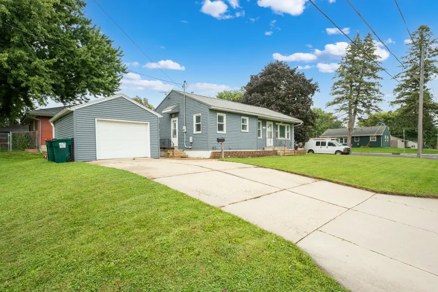 311 4th Avenue Se, Stewartville, MN 55976 - #2