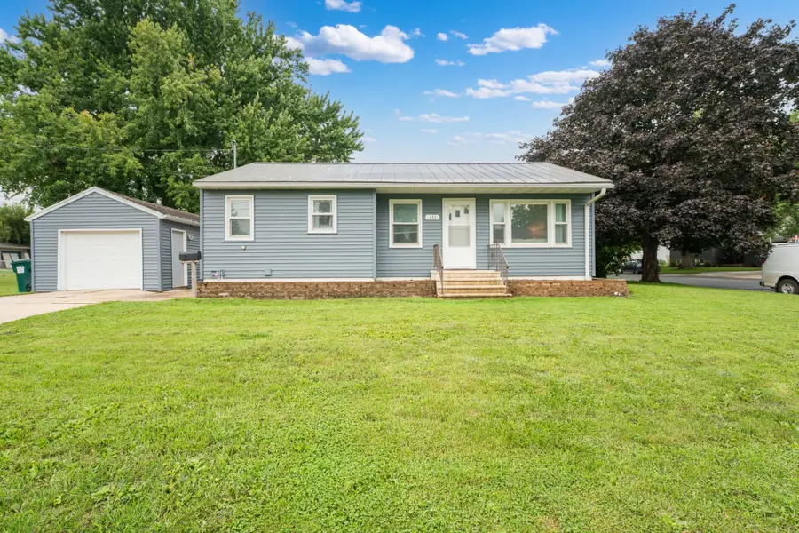 311 4th Avenue Se, Stewartville, MN 55976 - #3