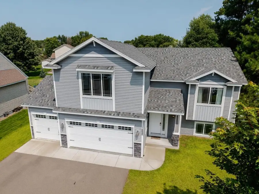 1522 35th Avenue Sw, Cambridge, MN 55008 - #2