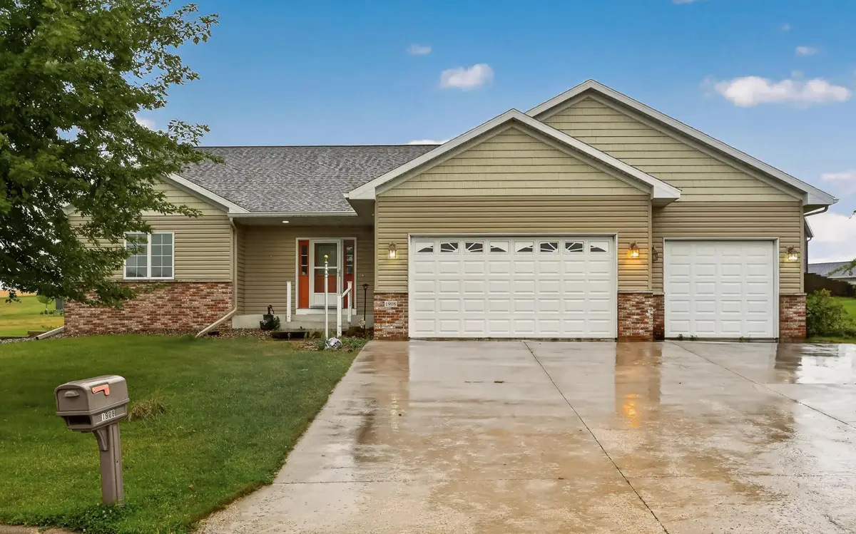 1908 Country View Drive, Saint Charles, MN 55972 - #1