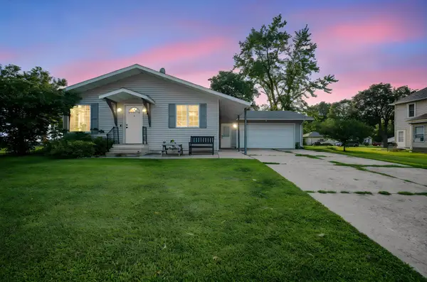 808 7th Street S, Saint James, MN 56081