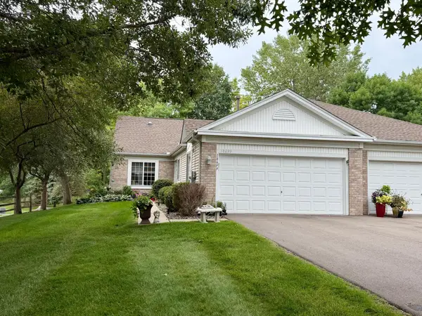 18699 Kalmar Court, Lakeville, MN 55044