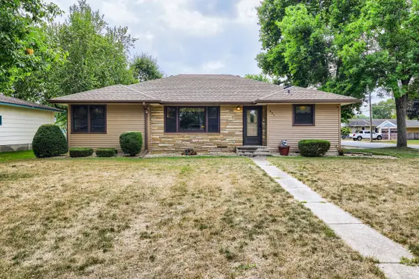 421 13th Street W, Hastings, MN 55033