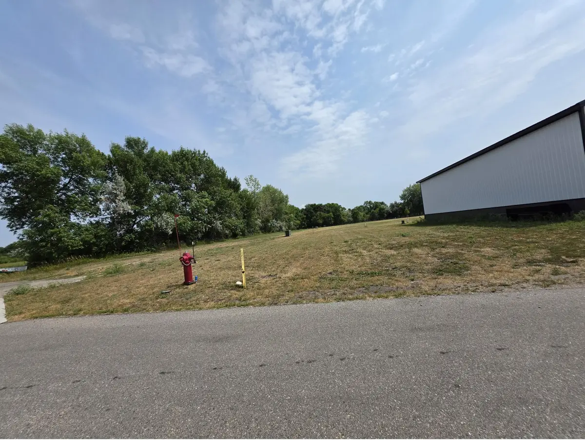 1801 4th Avenue Ne, Barnesville, MN 56514 - #1