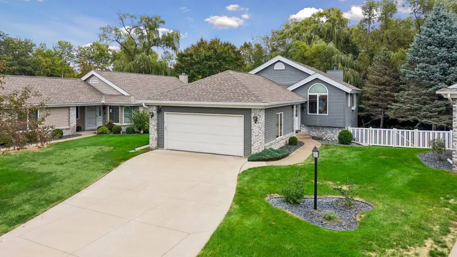 5734 Heather Ridge Drive, Shoreview, MN 55126 - #2