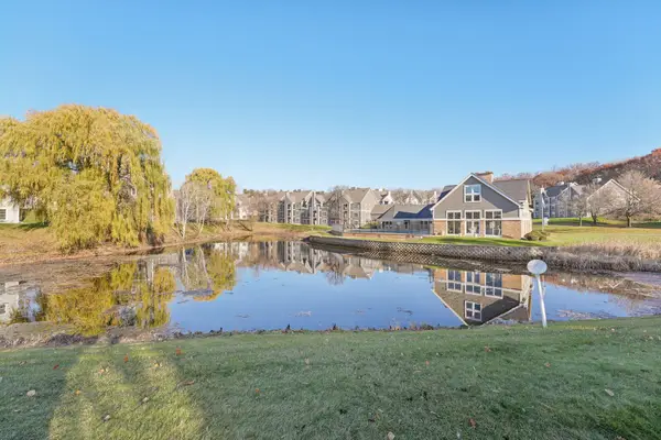 6145 Chasewood Parkway #202, Minnetonka, MN 55343