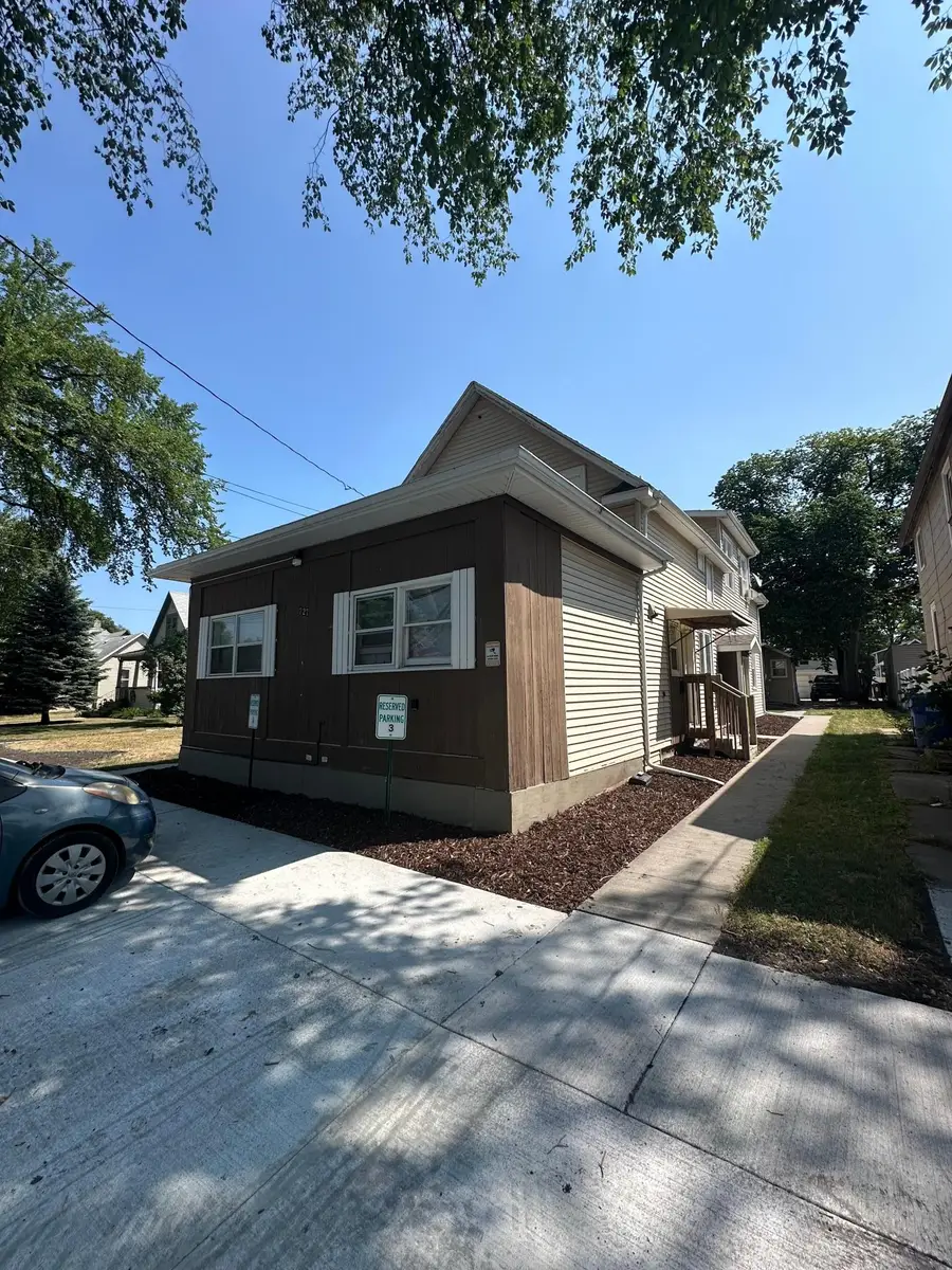 727 3rd Street N, Fargo, ND 58102 - #2