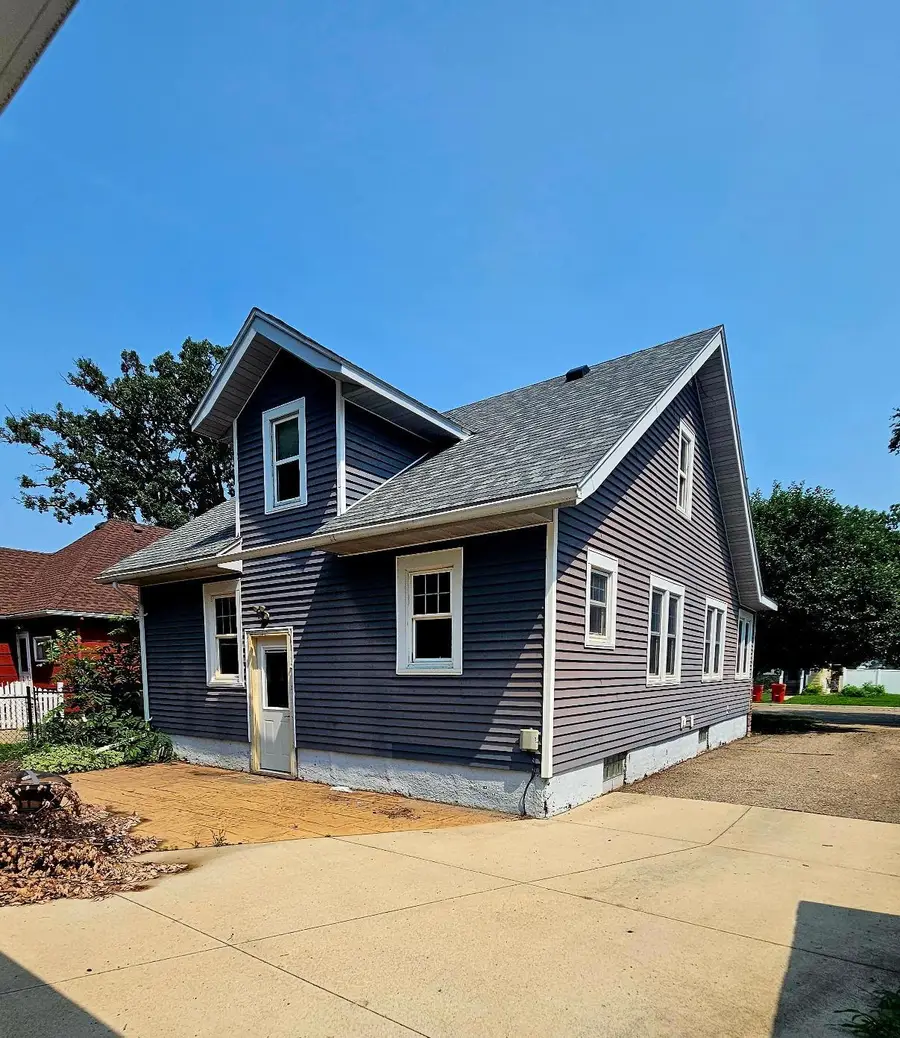 707 7th Street Nw, Austin, MN 55912 - #3