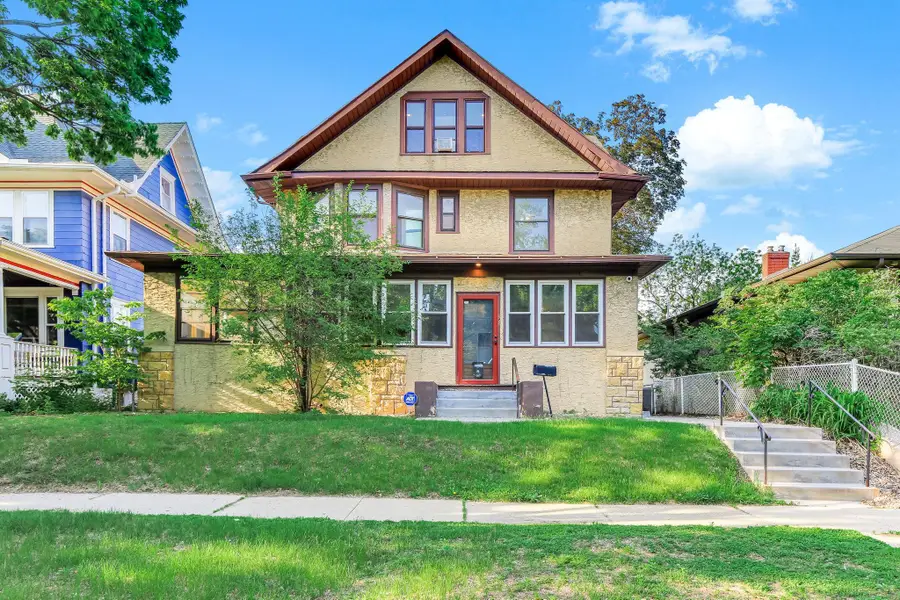 852 Ashland Avenue, Saint Paul, MN 55104 - #2