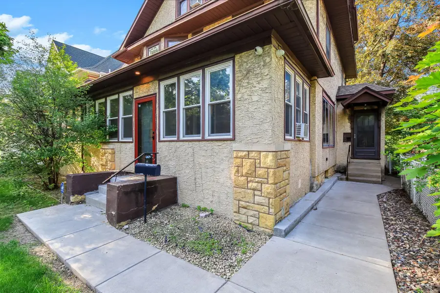 852 Ashland Avenue, Saint Paul, MN 55104 - #3