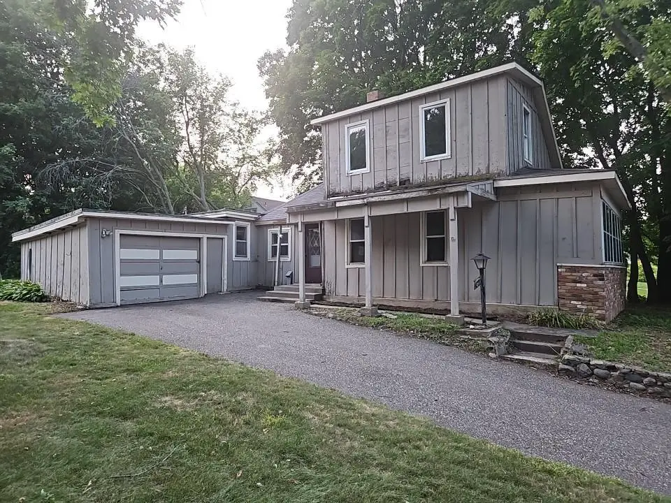 1069 Seminole Avenue, West Saint Paul, MN 55118 - #1