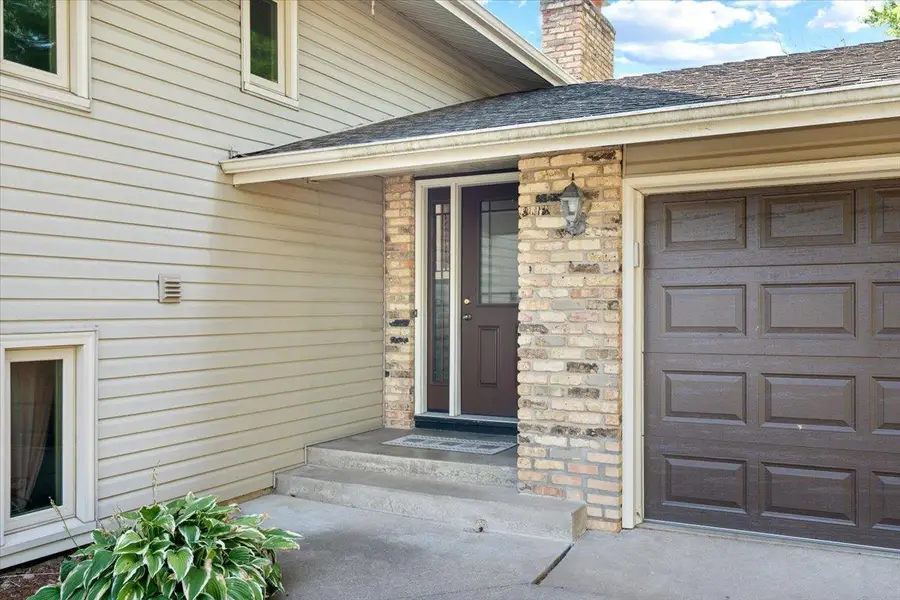 7901 37th Avenue N, New Hope, MN 55427 - #2
