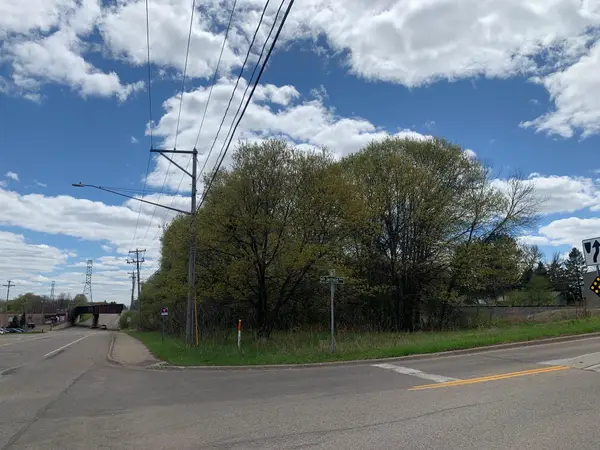 32xx Rice Street, Shoreview, MN 55126