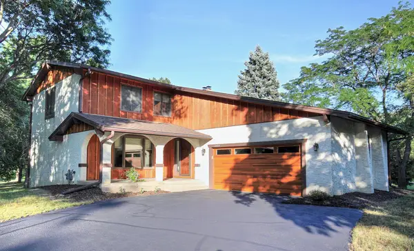 2400 Garland Lane N, Plymouth, MN 55447