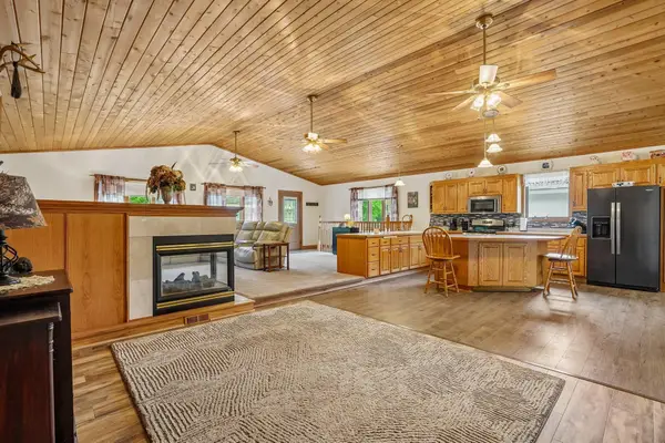 2908 Roosevelt Street Ne, Saint Anthony, MN 55418