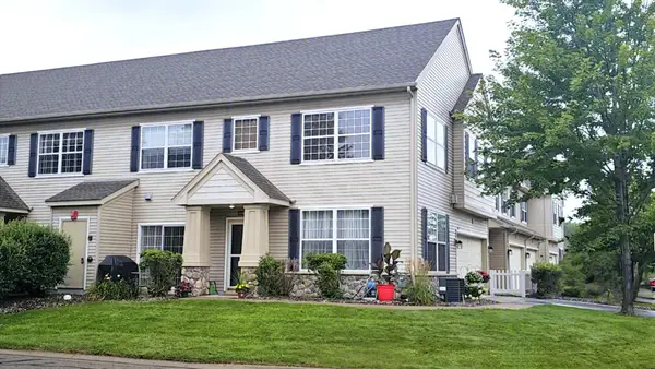 11122 Aberdeen Street Ne #E, Blaine, MN 55449