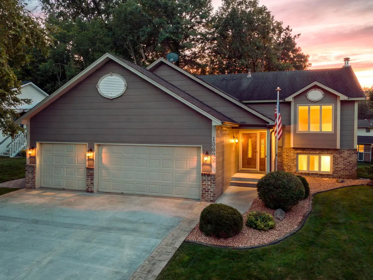 13632 Bryant Place S, Burnsville, MN 55337 - #1