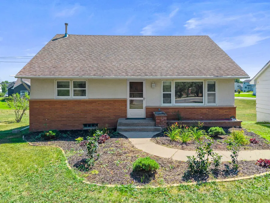 527 River Road Ne, Hanover, MN 55341 - #2