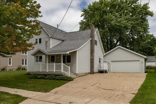 105 4th St Nw, Kasson, MN 55944