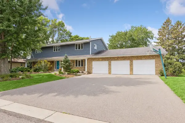 1355 Medora Road, Mendota Heights, MN 55118