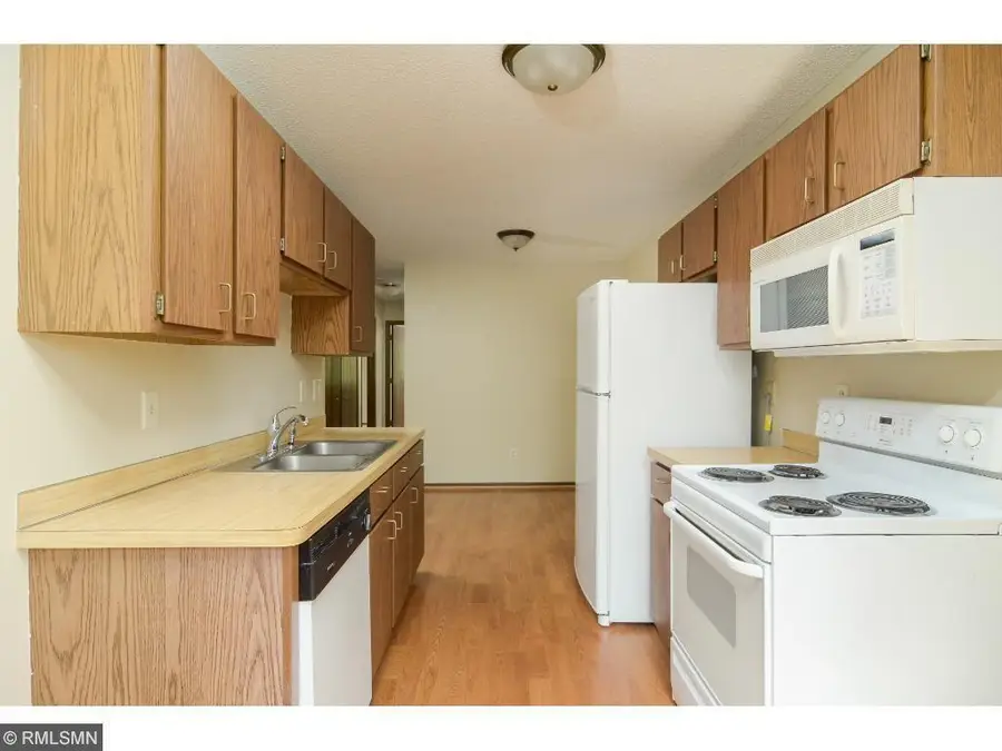 6501 84th Court N, Brooklyn Park, MN 55445 - #3
