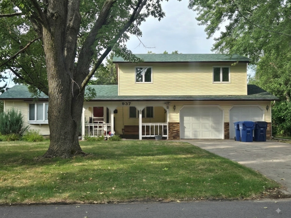 937 Spruce Drive, Saint Cloud, MN 56303