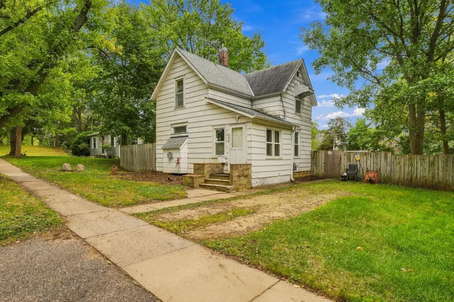 536 E Maple Street, River Falls, WI 54022 - #2