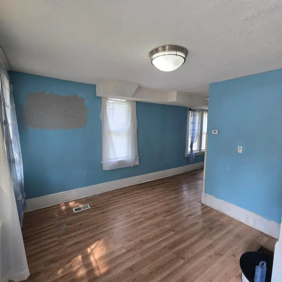 1025 Mclean Avenue, Saint Paul, MN 55106 - #3