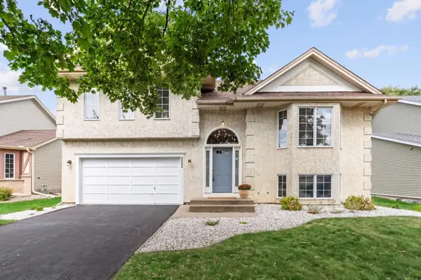8632 Seasons Court, Woodbury, MN 55125
