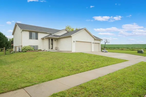 1440 Sun Rise Drive Ne, Pine Island, MN 55963