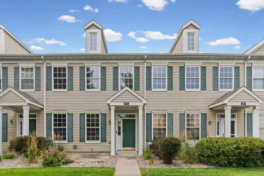 941 Newport Avenue, Shakopee, MN 55379 - #2