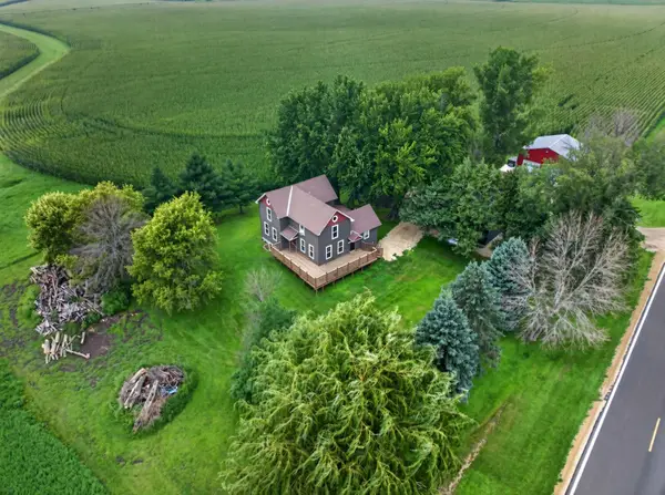 28113 570th Avenue, Austin, MN 55912